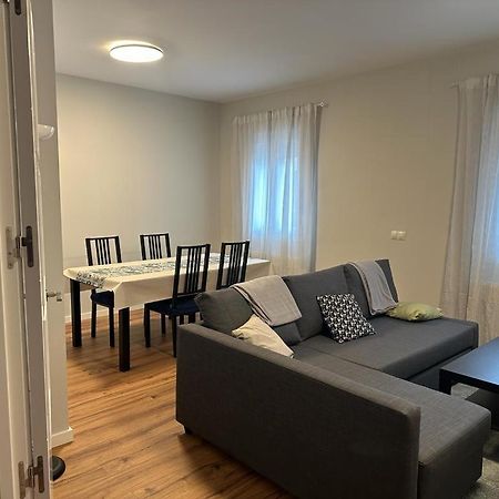 Agara Burgos Apartment Luaran gambar