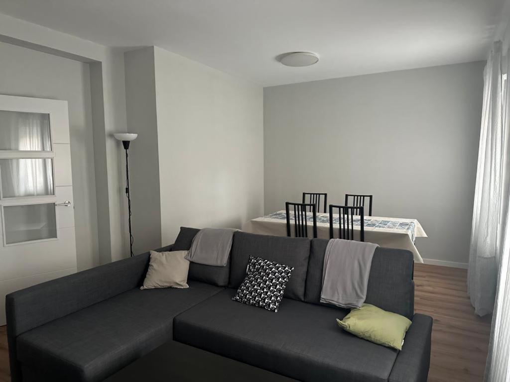 Agara Burgos Apartment Luaran gambar