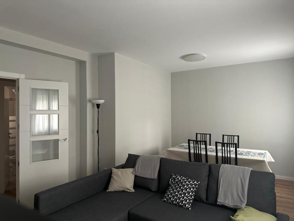 Agara Burgos Apartment Luaran gambar
